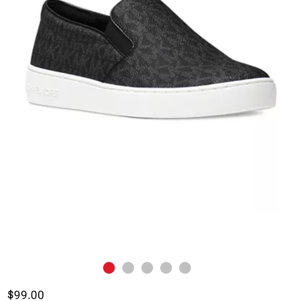 Michael Kros - Picture 2 of 7